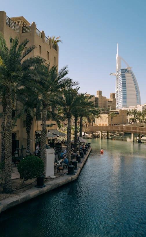 ay 1:Flight Nairobi – Dubai (D)
