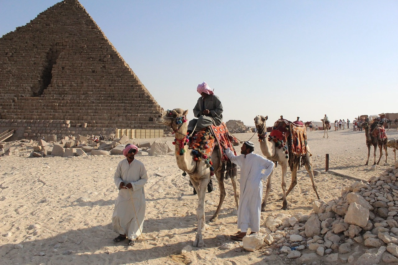 Day 2:Pyramids, Sphinx, Islamic Cairo, Coptic Cairo (B-L)