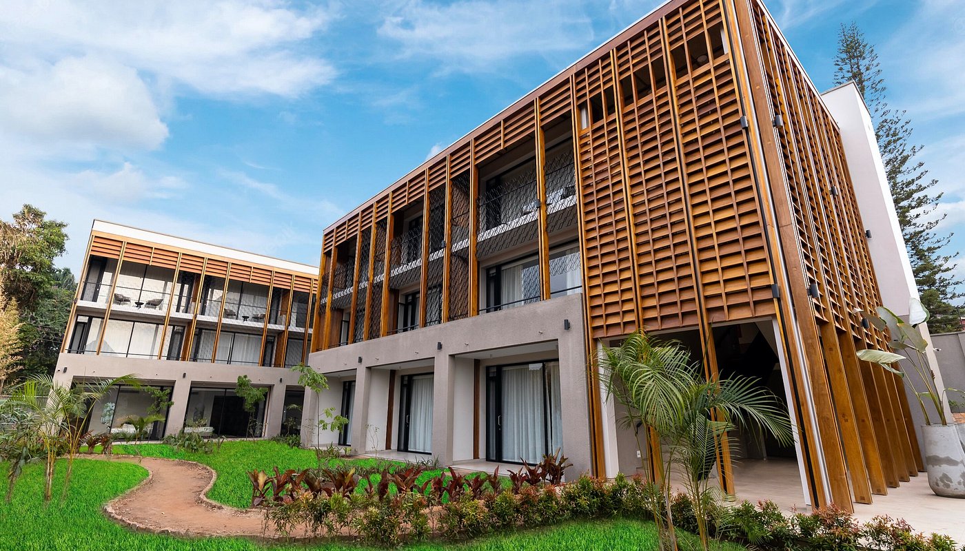 Le Petit Village Hotel & Spa