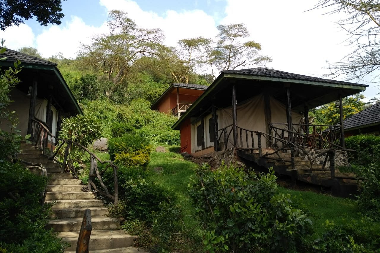 Crater Lake Tented Camp